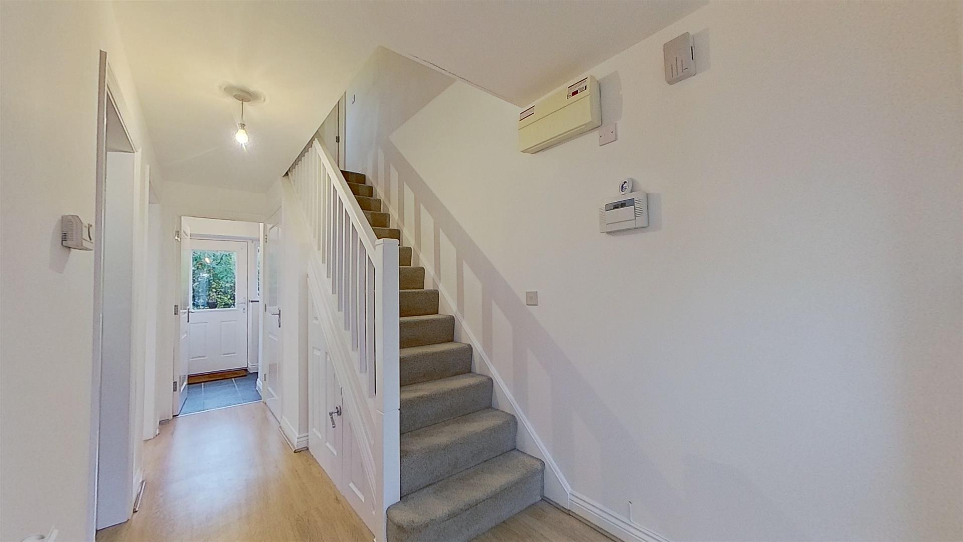 5 bed property in Sakura Walk, Milton Keynes